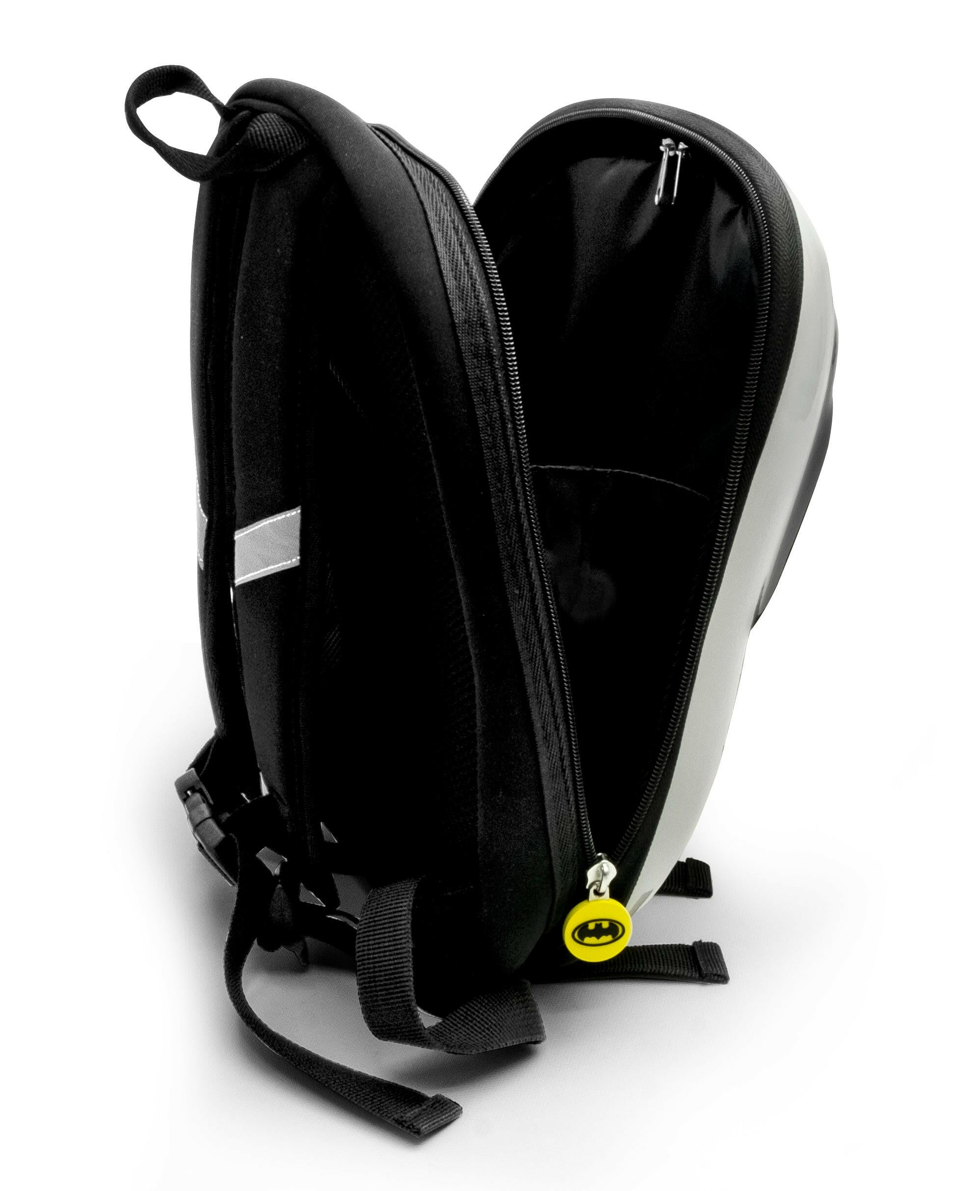 Justice League Batman Kids Adjustable Travel Backpack.