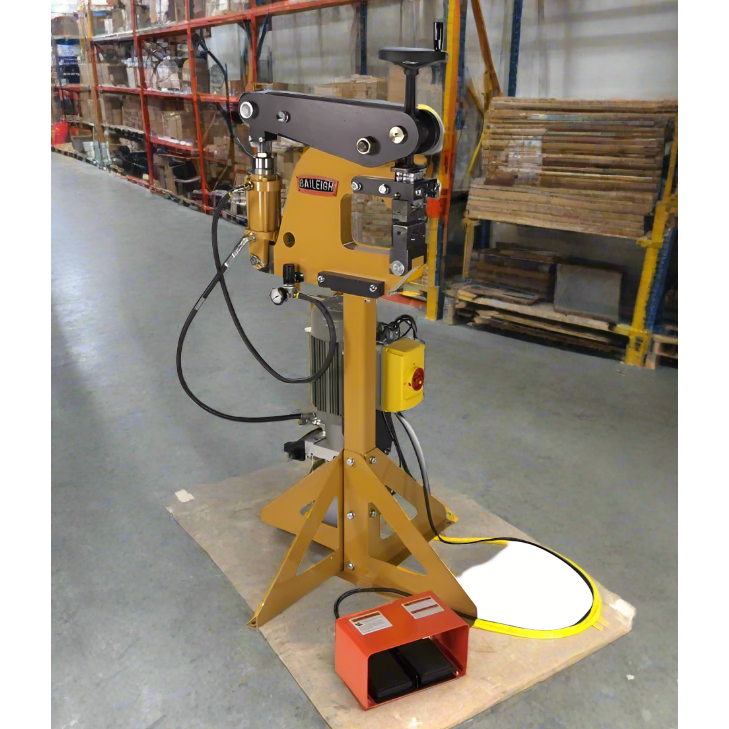 Baileigh-industrial-MSS-14H-110V-hydraulically-operated-shrinker-stretcher-BA9-MDL-MSS14H_2024-07-26T09_56_34.854Z.png Shrinker Stretcher | Metal Forming | 6" throat depth | Baileigh Industrial BA9-MDL-MSS14H - Image 1