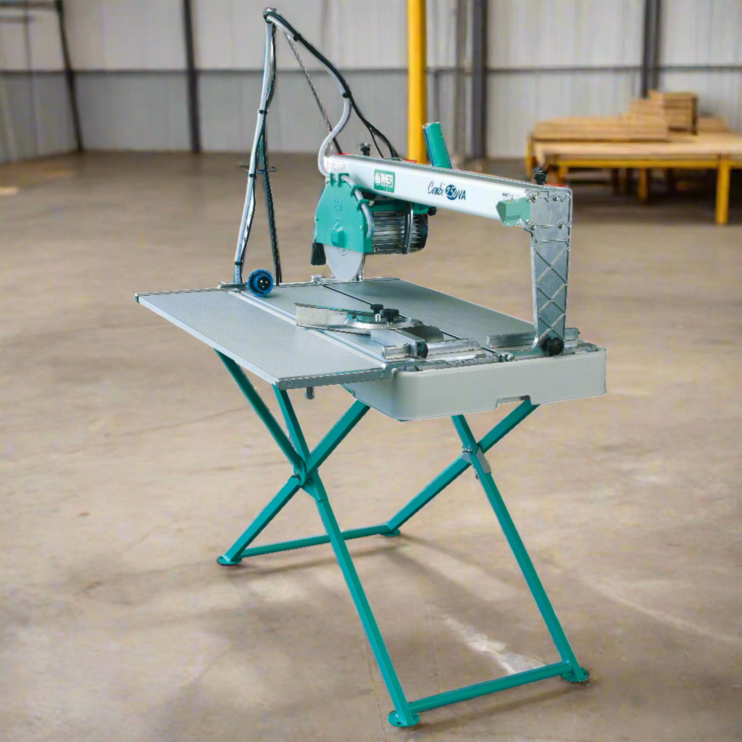 IMER-combicut-250VA-10-portable-tile-and-stone-saw-with-1-75-HP-110V-60Hz-1188164-3_2024-06-13T17_15_25.967Z.png Portable Tile Saw | 10'' Blade | 1.75 HP | IMER Combicut 250 VA 1188164 - Image 1