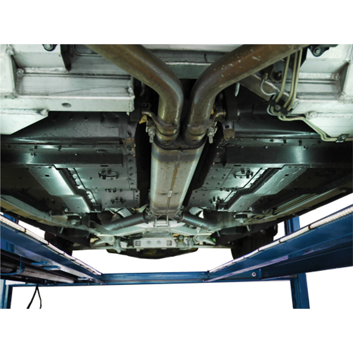 atlas-automotive-equipment-liftlyte-1000-M-140inches-11-8inches-version-under-vehicle-shop-illumination-with-magnets.png Atlas Liftlyte-1000-M Magnetic Shop Light – Under Vehicle Illumination - Image 1