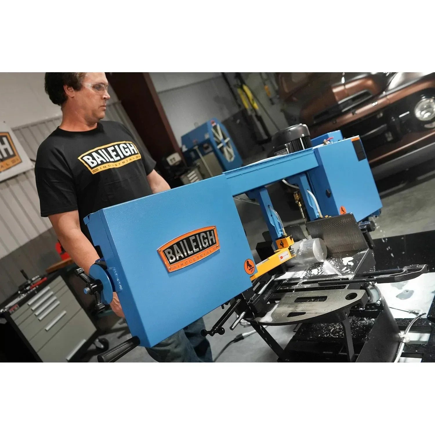baileigh-industrial-BS-10VS-10-variable-speed-dual-mitering-horizontal-vertical-portable-band-saw-with-coolant-1HP-115V-single-phase-BA9-1232696-15.jpg Portable EVS Dual Mitering Bandsaw | Baileigh Industrial BA9-1232696 - Image 1
