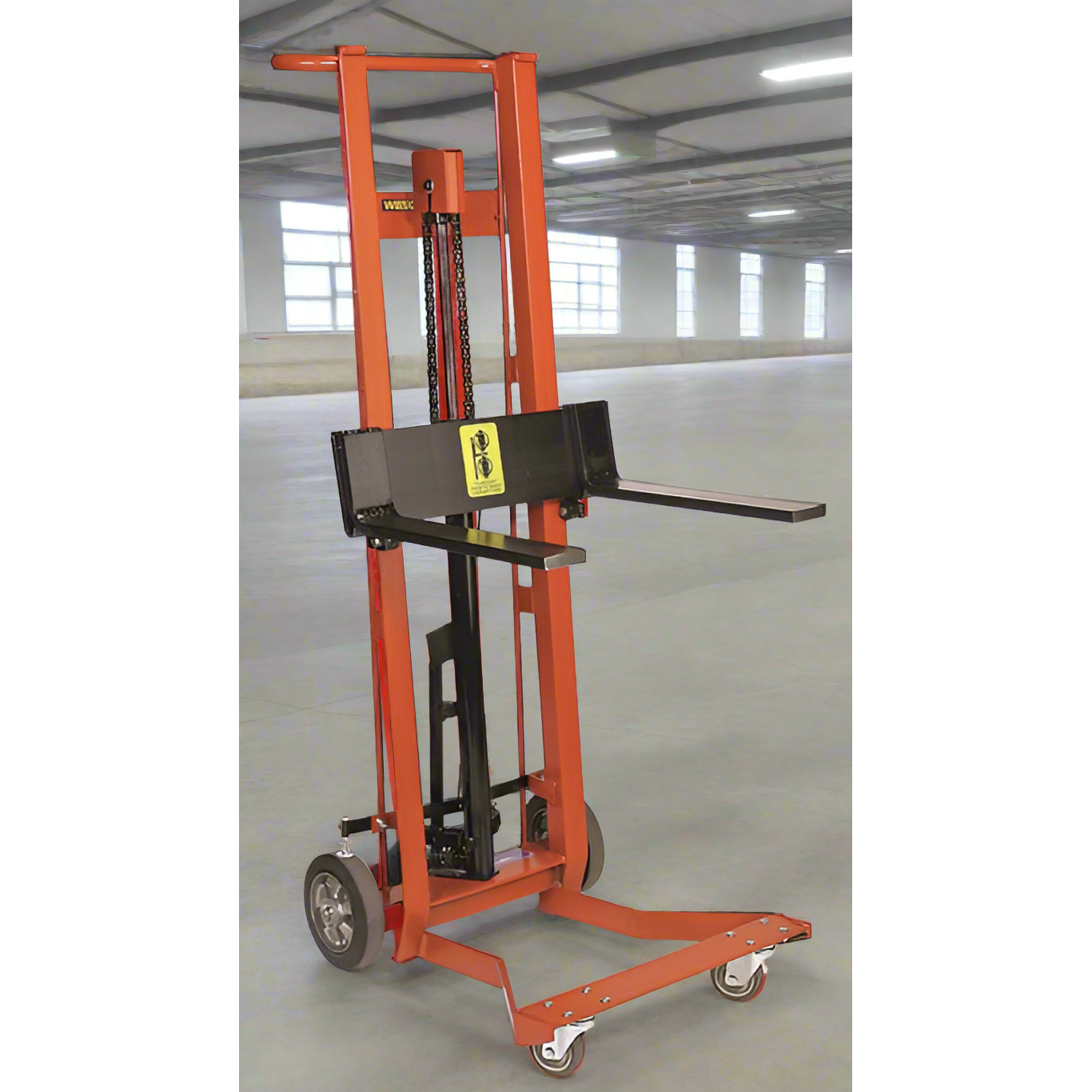 wesco-industrial-products-four-wheeled-hydraulic-model-260011.png Wesco DPL‑40‑F Four‑Wheel Hydraulic Pedalift – 750 lb, 3″×18″ Forks, 40″ Lift (Part 260011) - Image 1